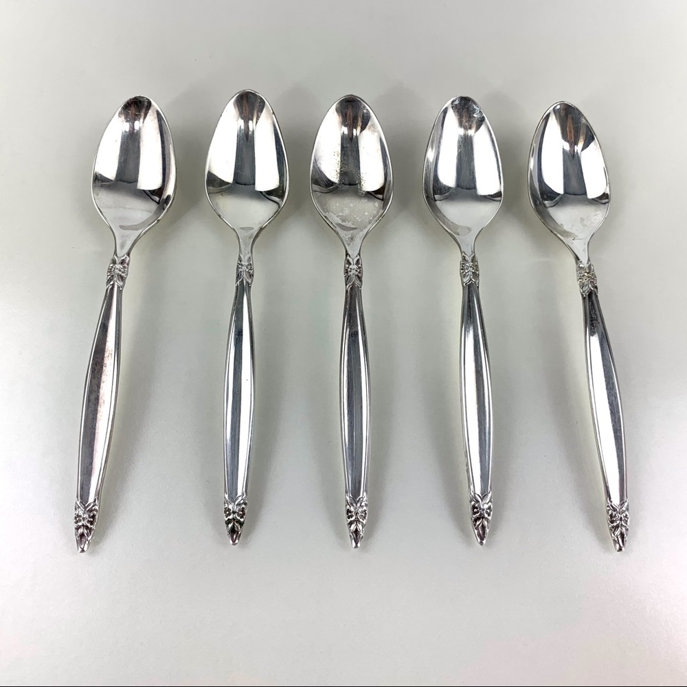 Rogers Bros. IS 1965 Vintage Silver Garland Pattern Demi-Tasse Spoons, Set of 5